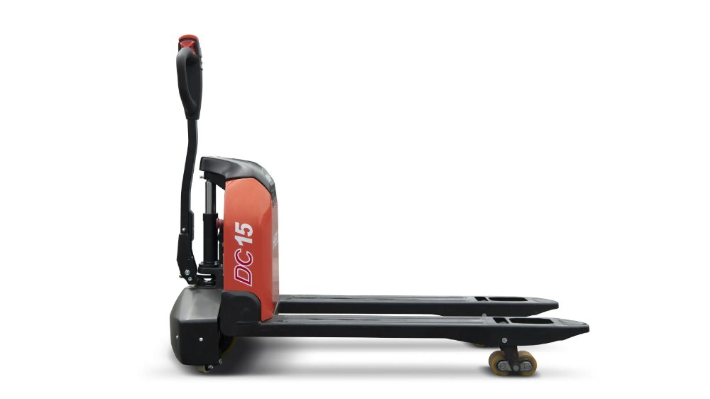 HELI DC15 compact electric pallet jack, 1.5-ton capacity walkie pallet mover with ergonomic control handle, ideal for daily material transport.